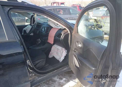 2020 Jeep Cherokee Latitude Fwd из США, поврежденный, VIN 1C4PJLCB9LD528353